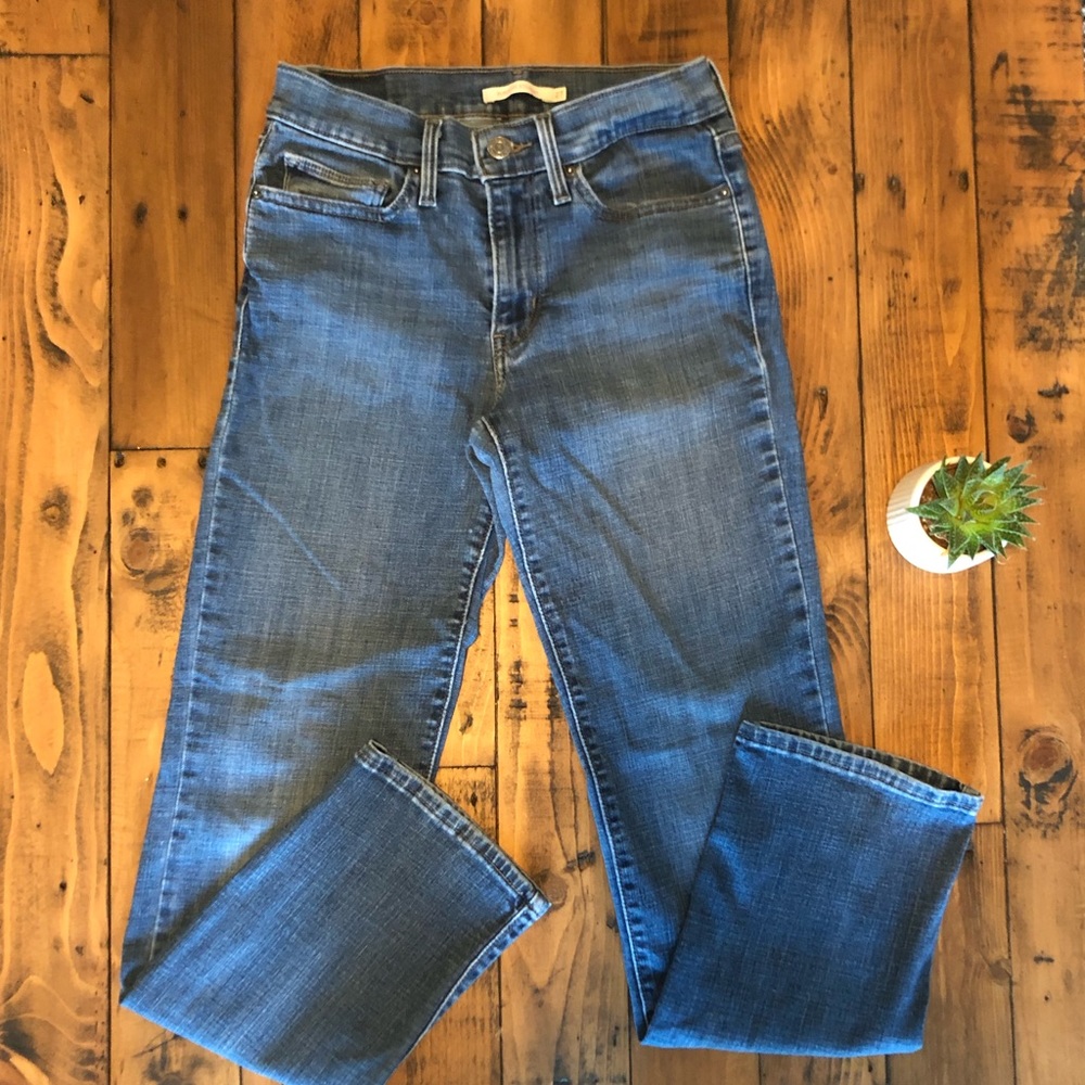 Slimming straight Levi’s size 27